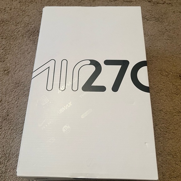Air Max 270 - Picture 2 of 5